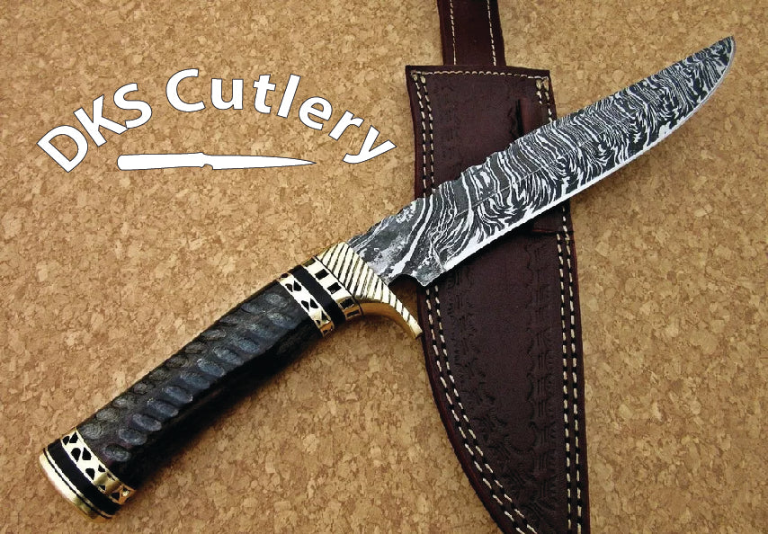 Custom Handmade Damascus Steel Hunting Knive” Buffalo Horn Handle " With Sheath