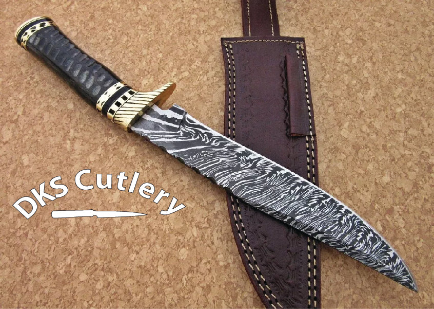 Custom Handmade Damascus Steel Hunting Knive” Buffalo Horn Handle " With Sheath