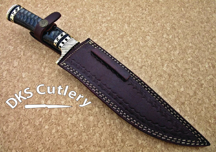 Custom Handmade Damascus Steel Hunting Knive” Buffalo Horn Handle " With Sheath